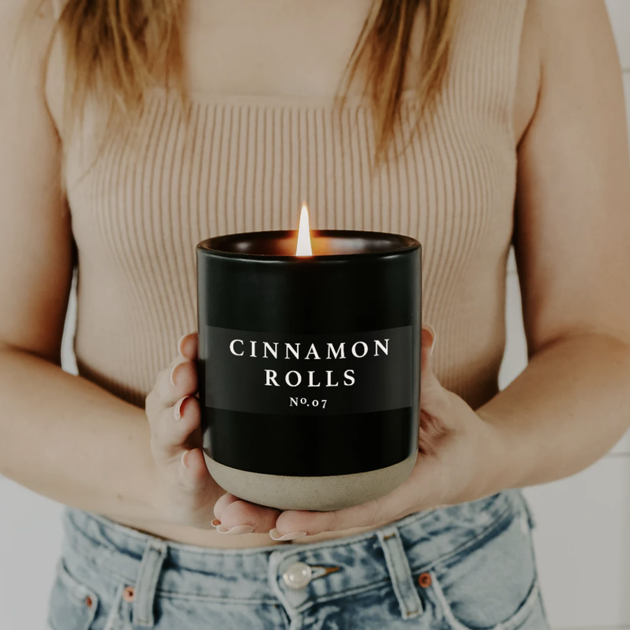 'Cinnamon Rolls' Soy Candle - Nous Wanderlust Stories