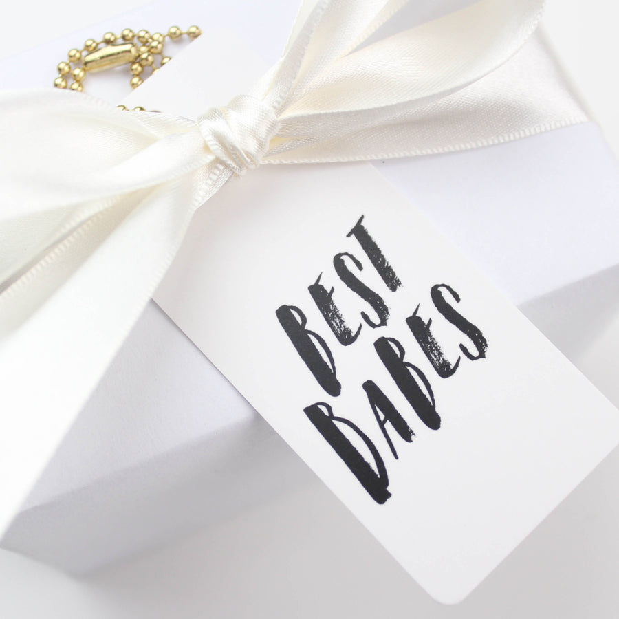 'Best Babes' Gift Tag - Nous Wanderlust Stories