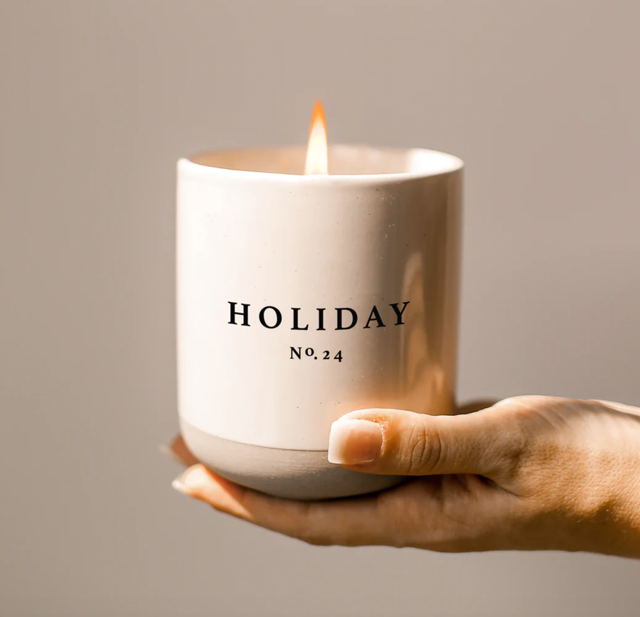'Holiday' Soy Candle - Nous Wanderlust Stories